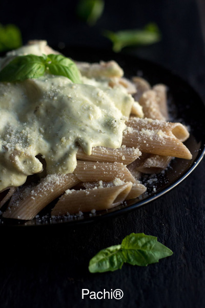 Pasta Integral con Salsa Pesto