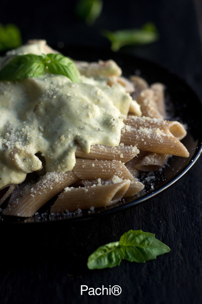 Pasta Integral con Salsa Pesto